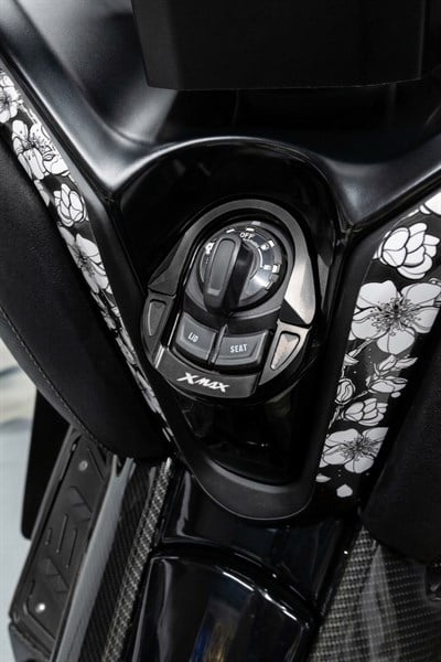 Yamaha Xmax Uyumlu Kontak Çerçevesi 2020-2026 Cnc Siyah