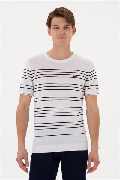 Erkek Slim Fit Bisiklet Yaka Beyaz Tişört 50299396-VR013