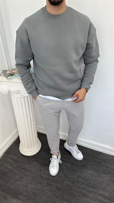 Bisiklet Yaka Üç İplik Şardonlu Sweatshirt