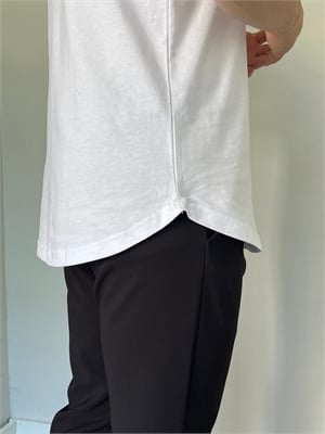 Oval Kesim Basic Beyaz Tişört