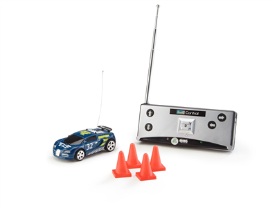 ADO-VRC23561-30629091 RC MINI YARIS ARABASI 2 10 STAND