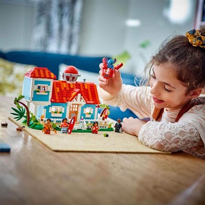 ADOL-LGP43268 WD LILO VE STICH PLAJ EVI 3