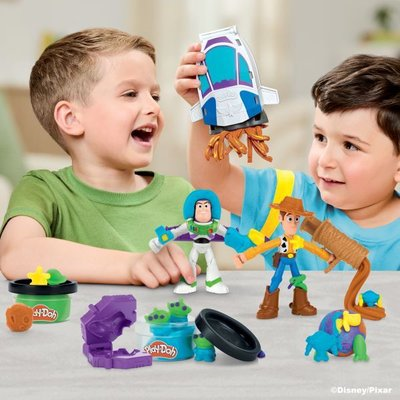 INT-G2319  PD TOY STORY SPACE CREATIONS 4
