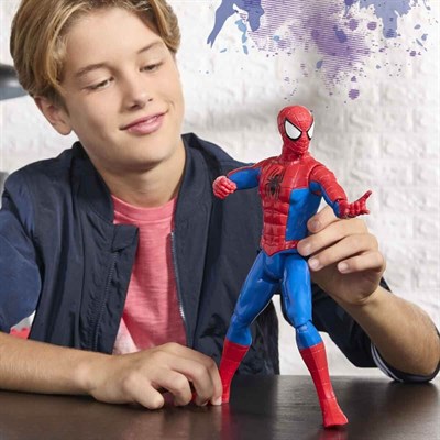 INT-G2715 SPIDER-MAN RED BLUE CLASSIC TITAN 4