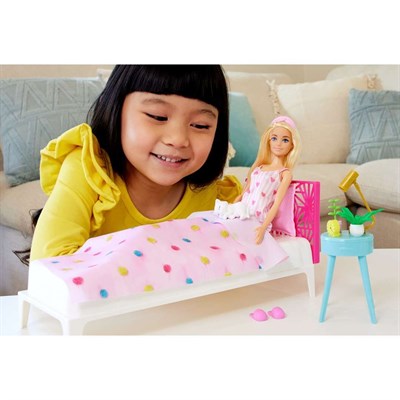 MATE-HPT55 BARBIE NIN YATAK ODASI OYUN SETI 2