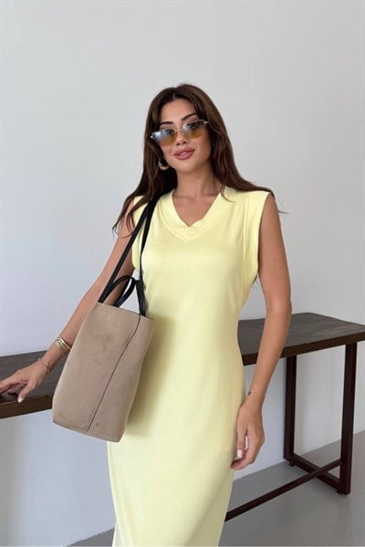 KADIN KOLSUZ V YAKA CEPLİ YIRTMAÇLI SOFT ÖRME KUMAŞ RAHAT ELBİSE