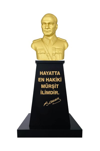 Atatürk Büstü Mareşal Üniformalı (80cm Alüminyum)+ Kaide (120cm)+ Alt Tabla