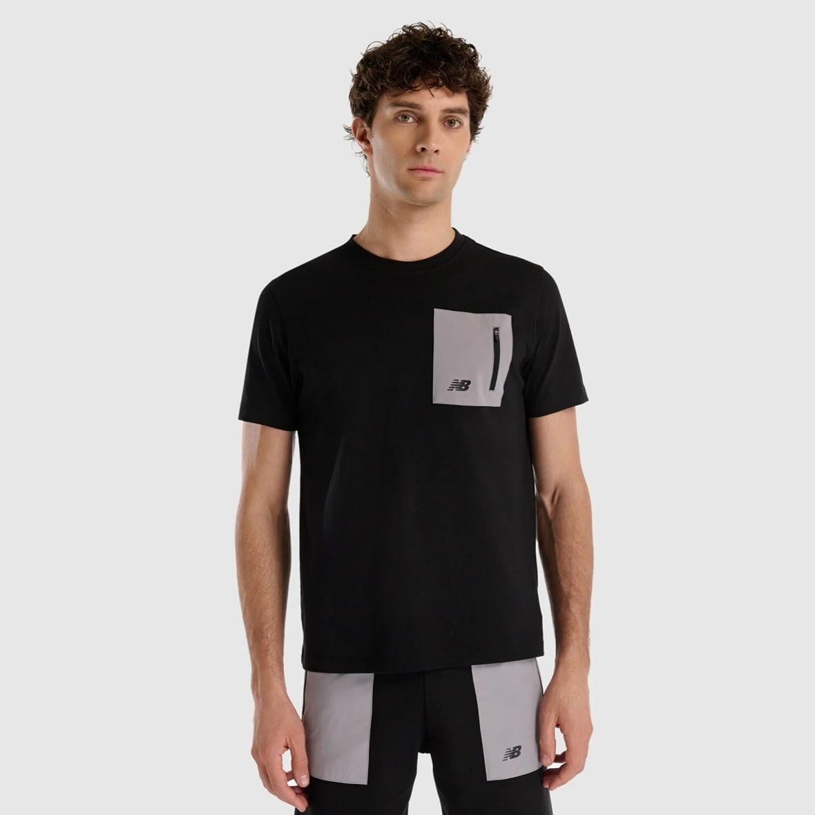 New Balance MNT1516-BK Erkek T-Shirt - Siyah