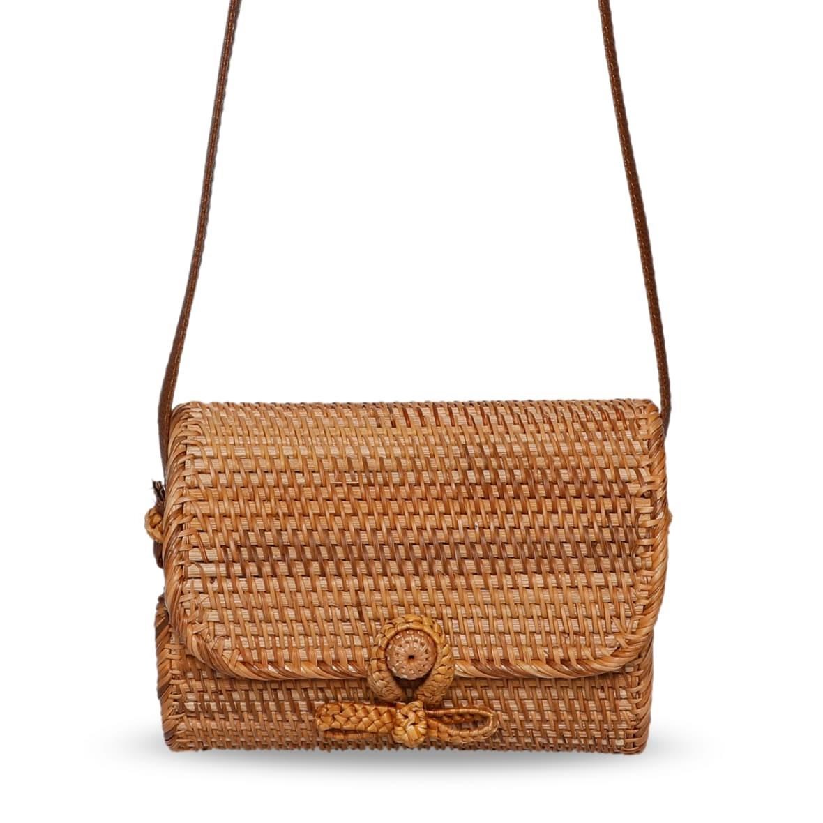 Bagoist 20 cm Kapaklı Elips Rattan Çanta