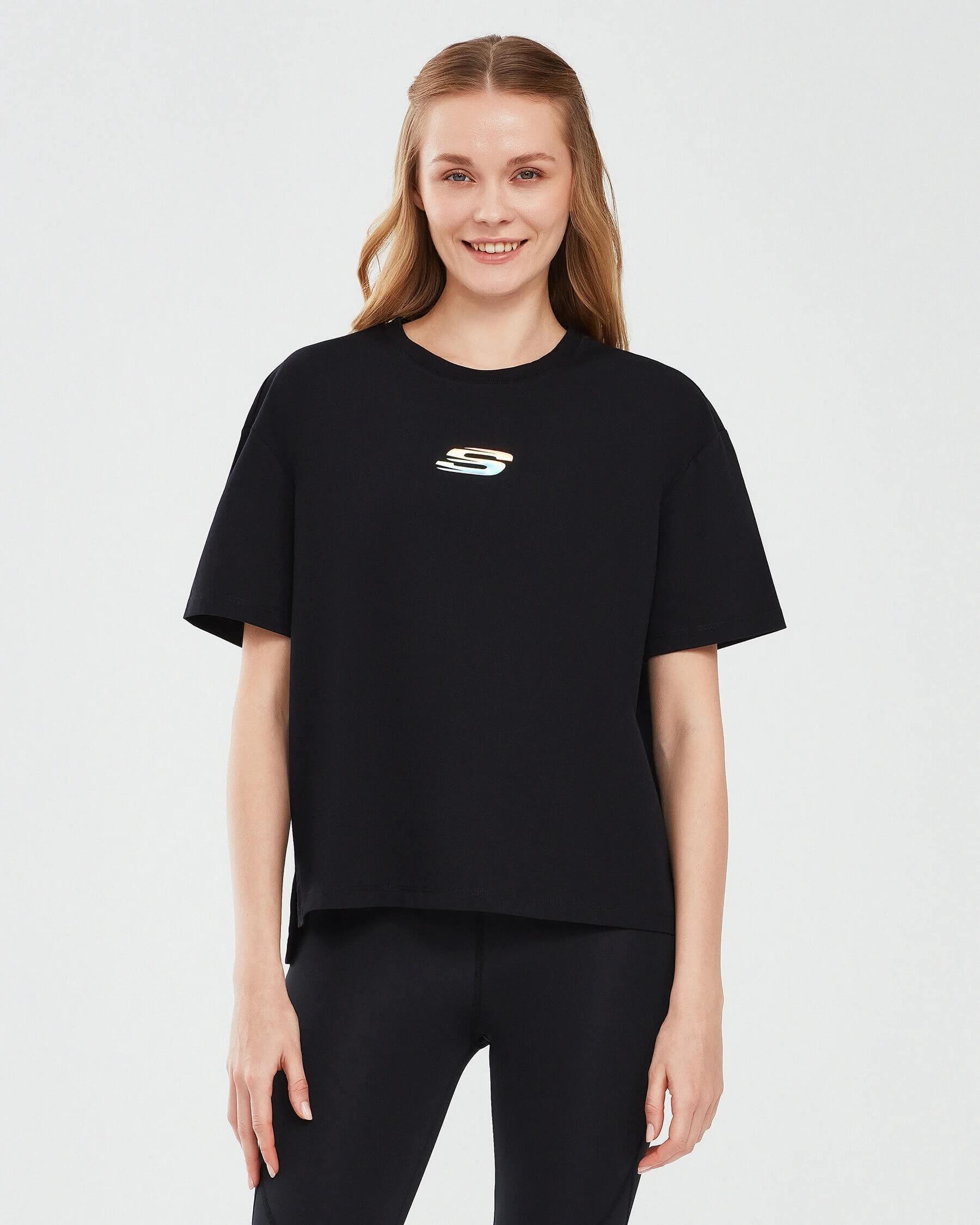 Skechers Graphic T-Shirt W Short Sleeve  S241011-001 Kadın T-shirt - Siyah