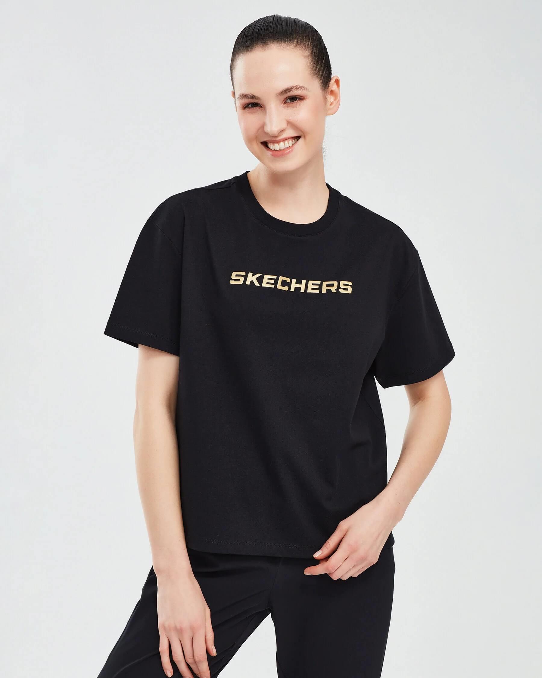 Skechers W Graphic Tee Loose Fit S241012-001 Kadın T-shirt - Siyah
