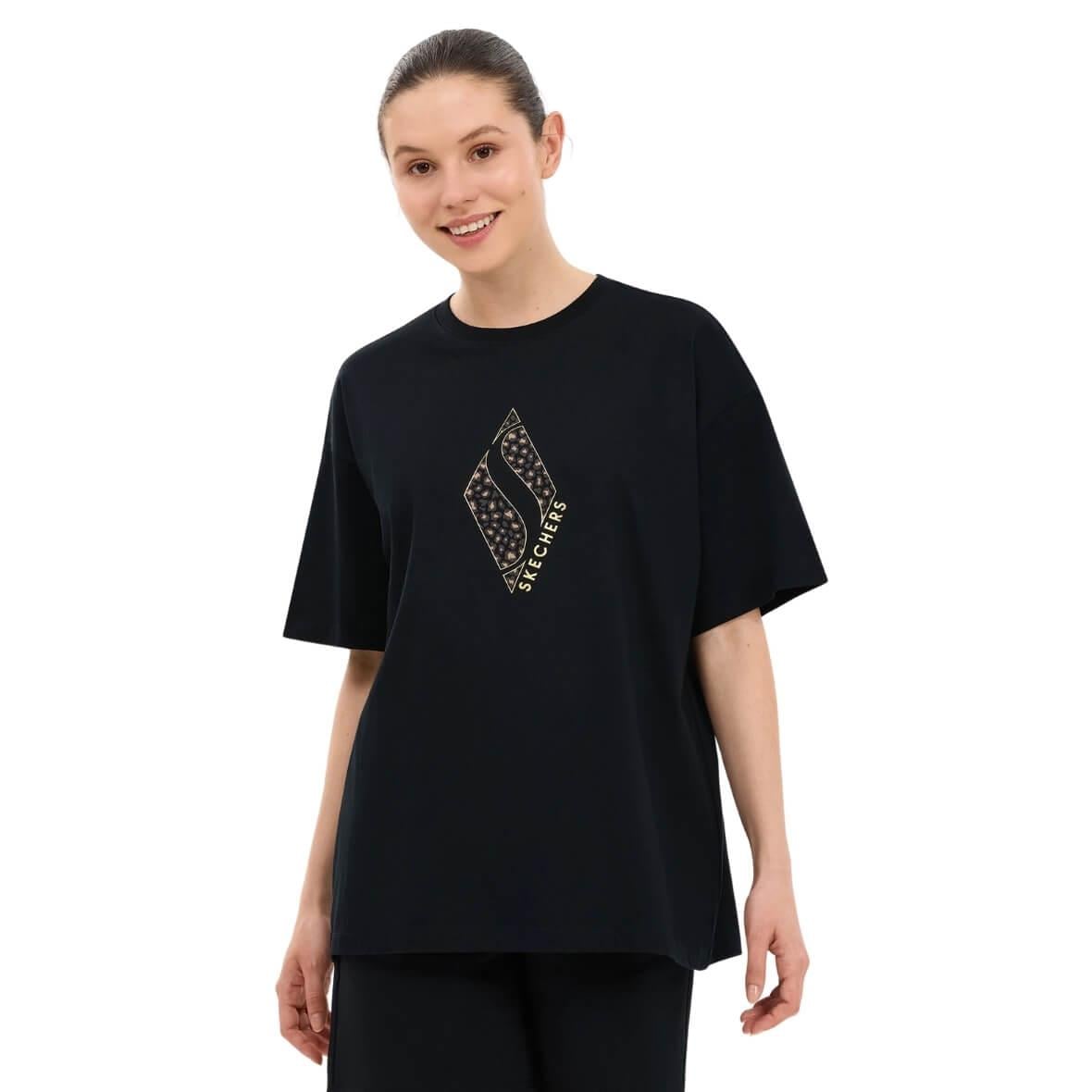 Skechers W Oversize Fit Graphic S2610050-3817 Kadın T-shirt - Siyah