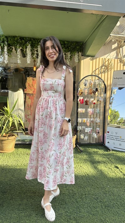 Pinterest Pembe Çiçekli Elbise