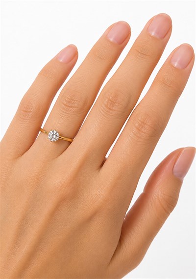 8 Ayar Altın Sade Işıltı Model Kadın Yüzük
