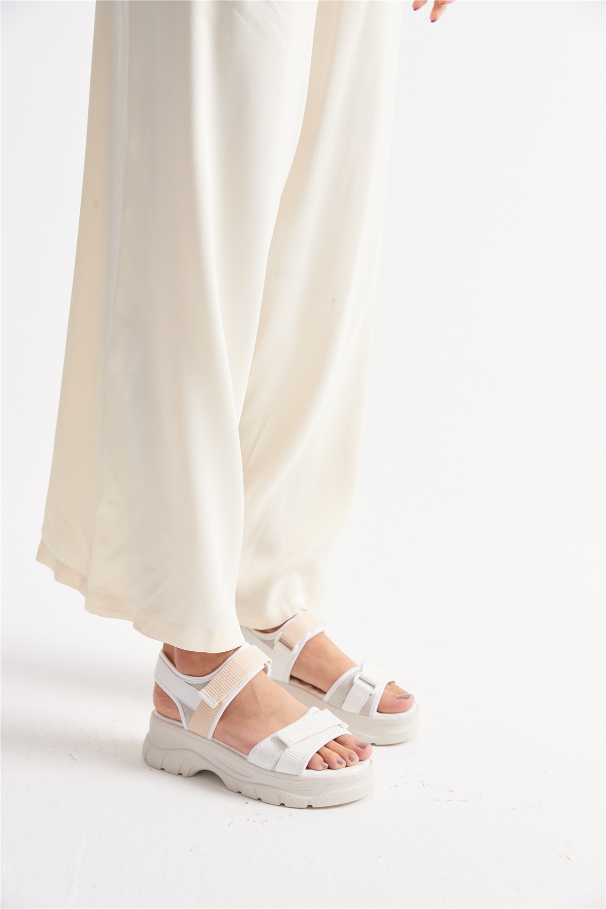Ageno Kadın Spor Sandalet Beyaz Rugan