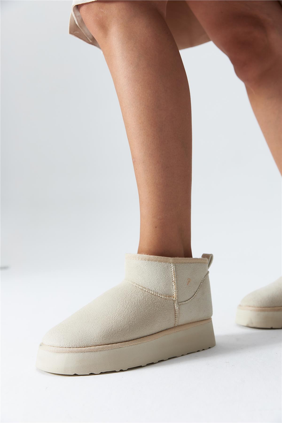 Dalton Kadın İçi Tüylü Kalın Taban Bot Bej Süet