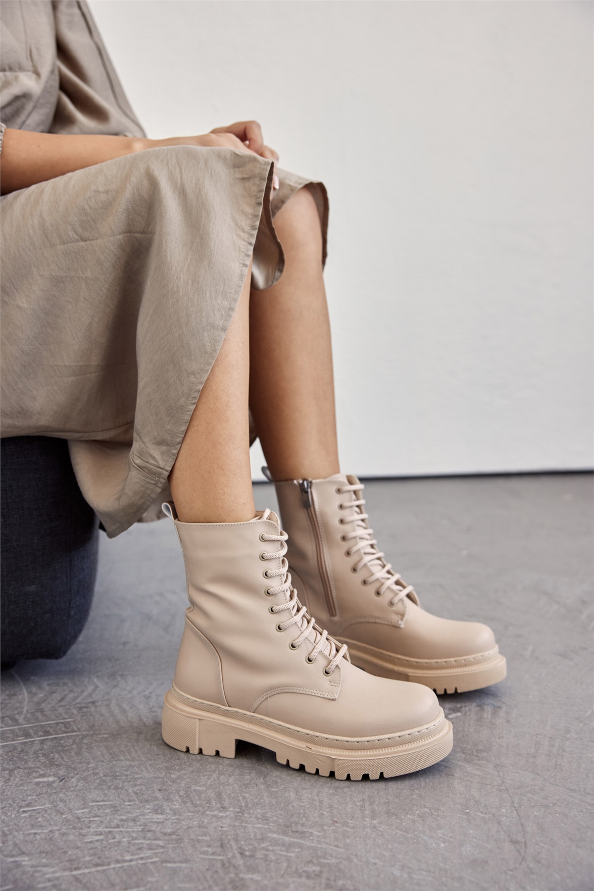 Jassı Kadın Günlük Bot Nude Deri