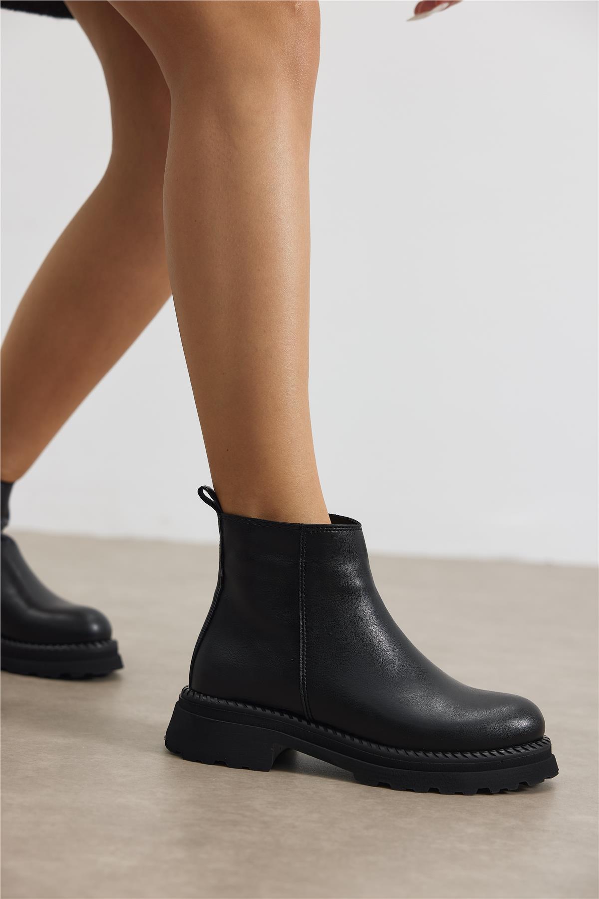 Wambac Kadın Günlük Bot Siyah