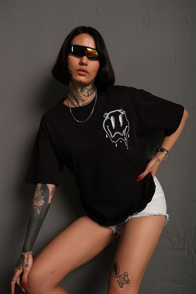 Oversize Eriyen Smiley Baskılı Unisex Tişört