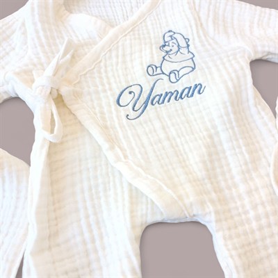Ayıcık Nakışlı Kişiye Özel Erkek Bebek Hastane Çıkışı – 4lü Müslin Set