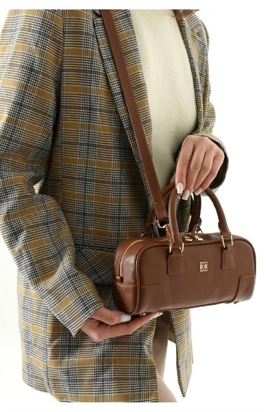 Tek Bölmeli El ve Omuz Çapraz Çanta