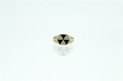 Geometrik Onyx ve Taş İşlemeli 14 Ayar Altın Yüzük