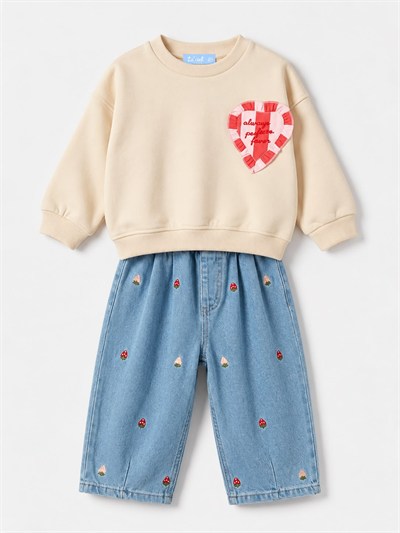 LACIEL Kız Çocuk Kalp Aplikeli Sweatshirt ve Çilek Nakışlı Denim Pantolon
