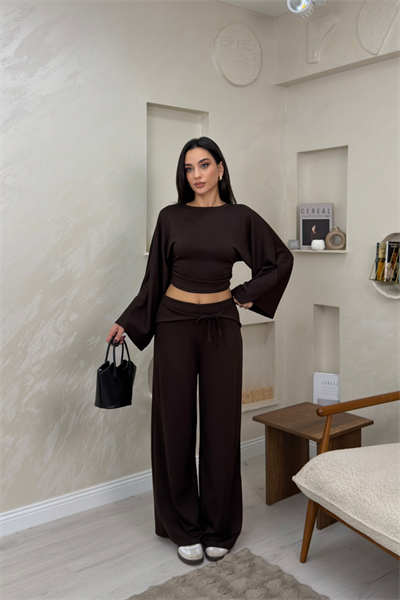 Alice Kahve Renkli Yarasa Kol Crop Bluz Genis Paca Pantolon Takim