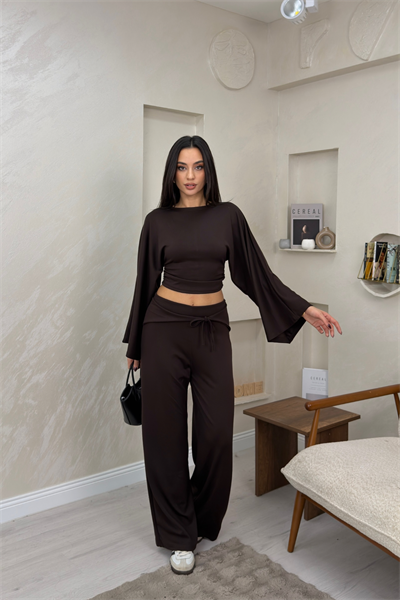 Alice Kahve Renkli Yarasa Kol Crop Bluz Genis Paca Pantolon Takim