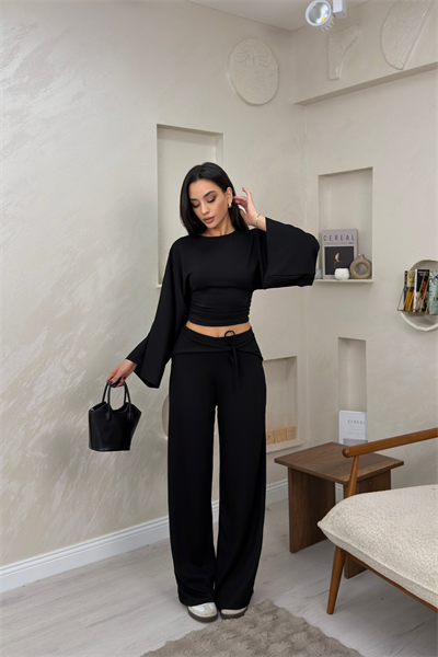 Alice Siyah Renkli Yarasa Kol Crop Bluz Genis Paca Pantolon Takim