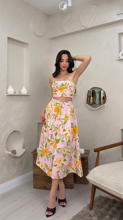 Gwen Pembe Renkli Çiçek Tasarımlı Crop Kadın Etek Takım