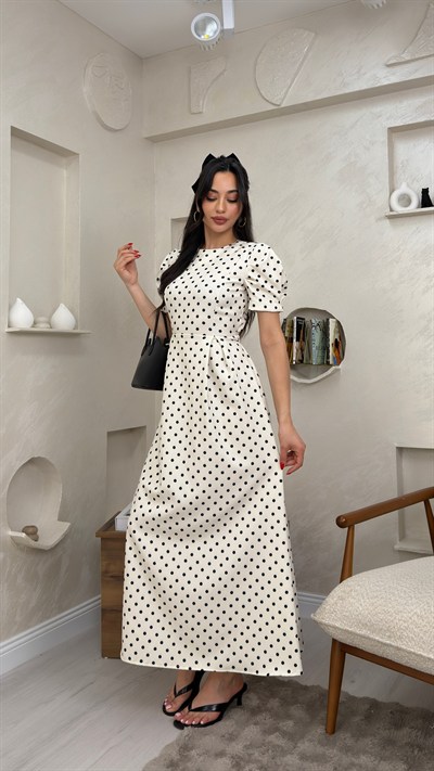 MARY BEYAZ RENKLİ PUANTİYELİ KADIN  MAXİ ELBİSE