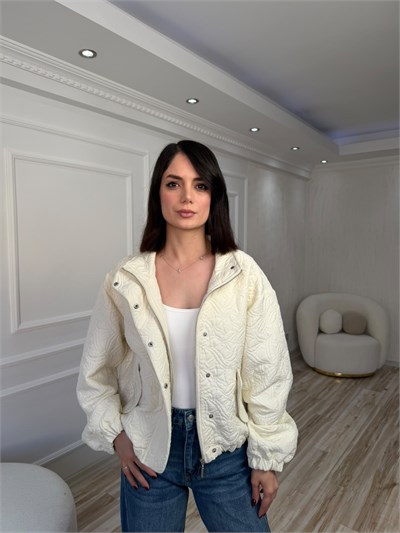 Dik Yaka Desenli Kapitone Mont - EKRU