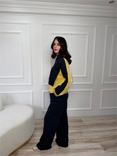 Katmanlı Kapüşonlu Sweatshirt ve Geniş Paça Pantolon Takım - LACİ