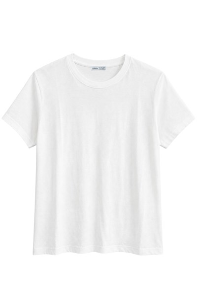 1009 Kadın Pamuklu Regular Fit Bisiklet Yaka Yumuşak Dokulu Kısa Kollu Basic T-Shirt Beyaz