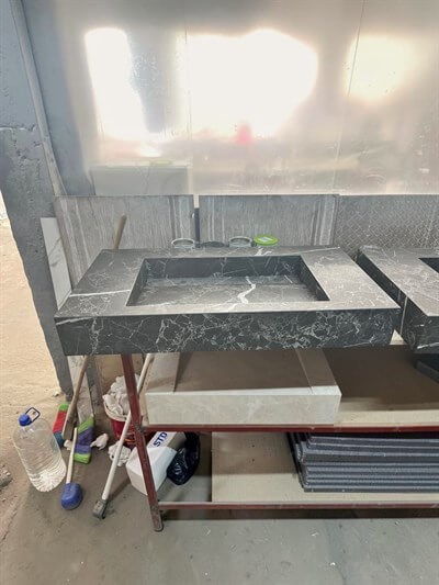 Siyah Mermer Görünümlü Porselen Lavabo - AC26021