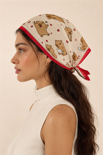 Kadın Kapibara Desenli Saten Fular Bandana 55x55 cm - Canlı Fuşya