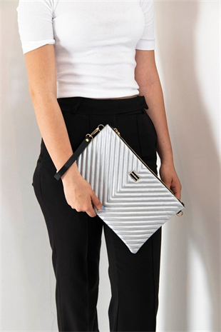 Silver Polo A.Gümüş - A.Gümüş Kapitone V Kadın Portföy ve Clutch El Çantası SP1034