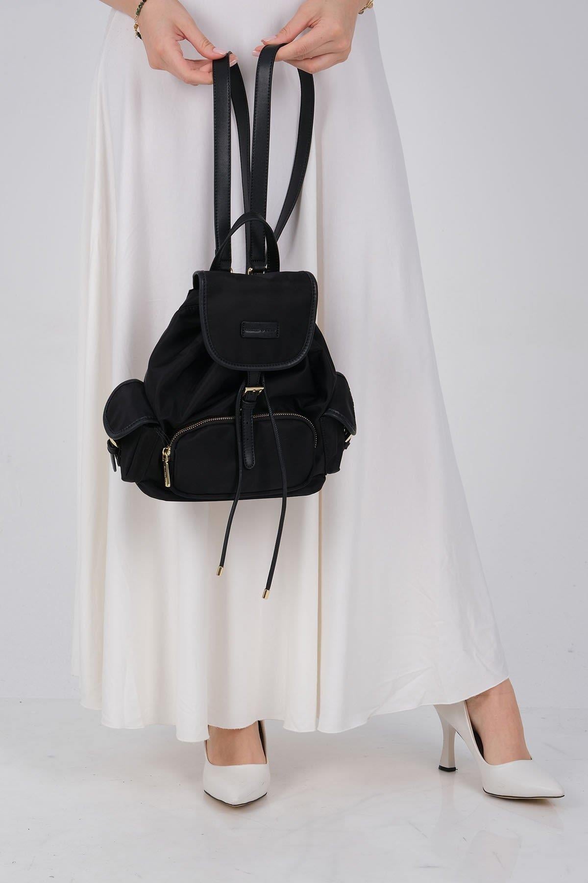 1207 Kadın Sırt Çantası  Siyah