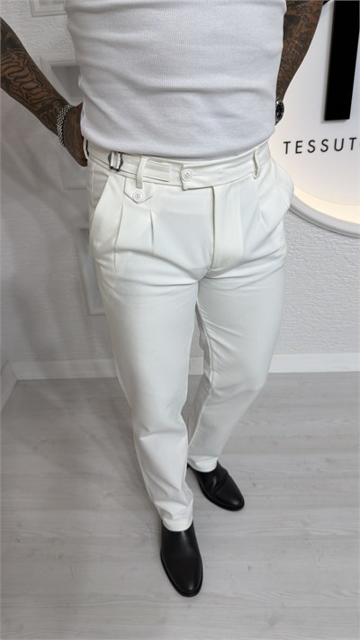 Beyaz Modern Fit Pileli Pantolon