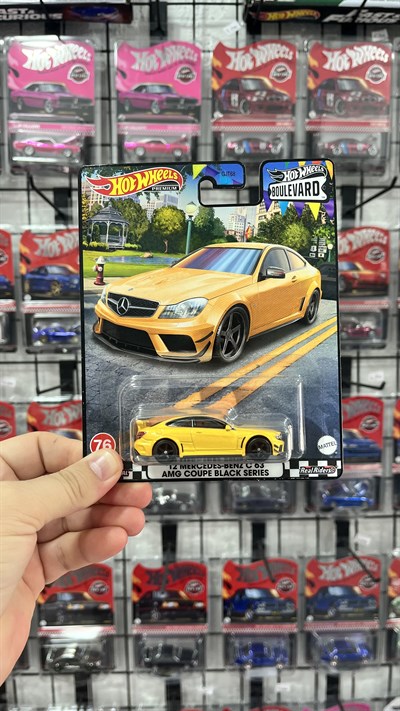 Hot Wheels  Mercedes C63 AMG Coupe