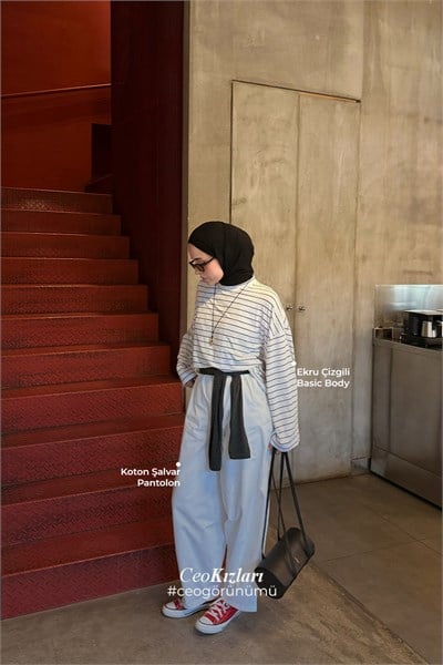 Ekru Çizgili Basic Body & Beyaz Keten Kloş Etek