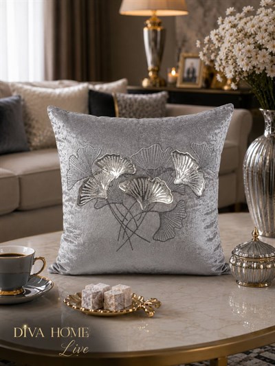 Diva Home Lüks Deri Nakışlı Kadife Dekoratif Kırlent Kılıfı 45x45 cm – Ginkgo Yaprak Desenli