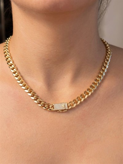 Gurmet Taşlı Klipsli Gold Kolye