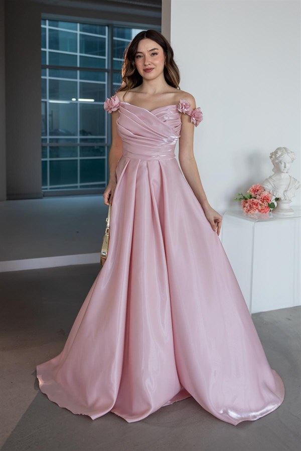 Omuz Gül Detaylı Saten Abiye - PEMBE