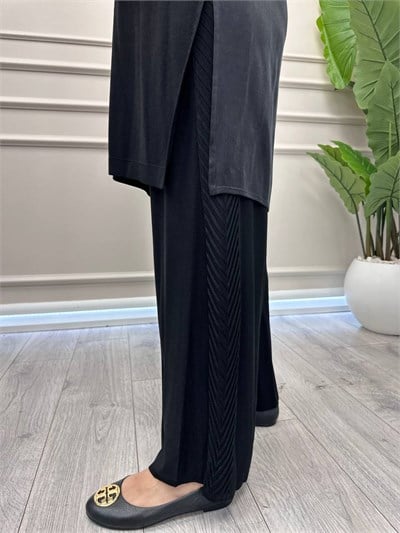 Miss Dalida 3267006 Siyah Yanı Balıksırtı Detaylı Bol Paça Triko Pantolon 