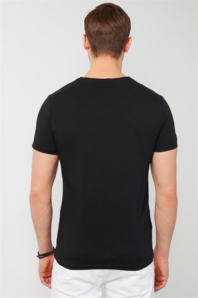 % 100 Pamuklu Slim Fit Bisiklet Yaka Cepli Erkek T Shirt 5902000 SİYAH