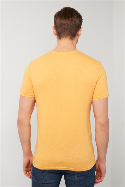 % 100 Pamuklu Slim Fit Bisiklet Yaka Cepli Erkek T Shirt 5902000 HARDAL