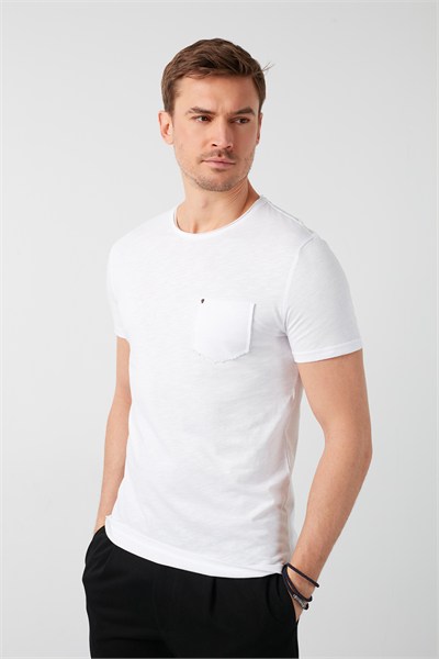 % 100 Pamuklu Slim Fit Bisiklet Yaka Cepli Erkek T Shirt 5902000 BEYAZ
