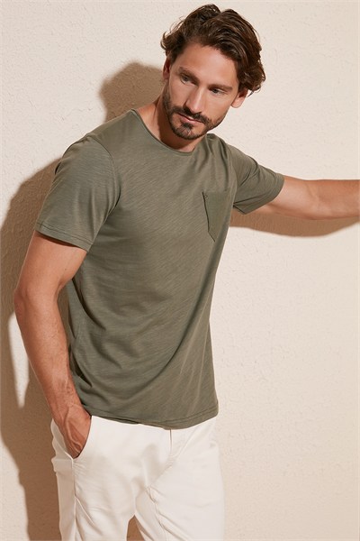 % 100 Pamuklu Slim Fit Bisiklet Yaka Cepli Erkek T Shirt 5902000 HAKİ